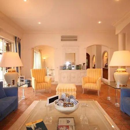 Sleeps 12 Pool Air Con T479957 Villa *