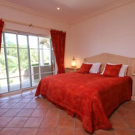 Sleeps 12 Pool Air Con T479957 Quinta do Lago